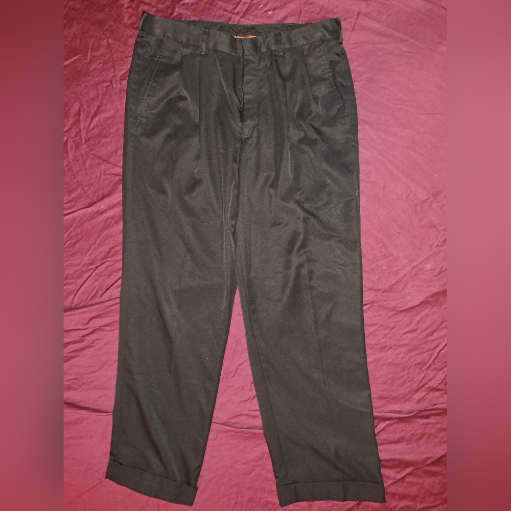 Hagger Black Pleated Front Cuffed Dress Pants 34X30 Men's.